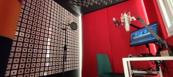 Greek-voice-studio