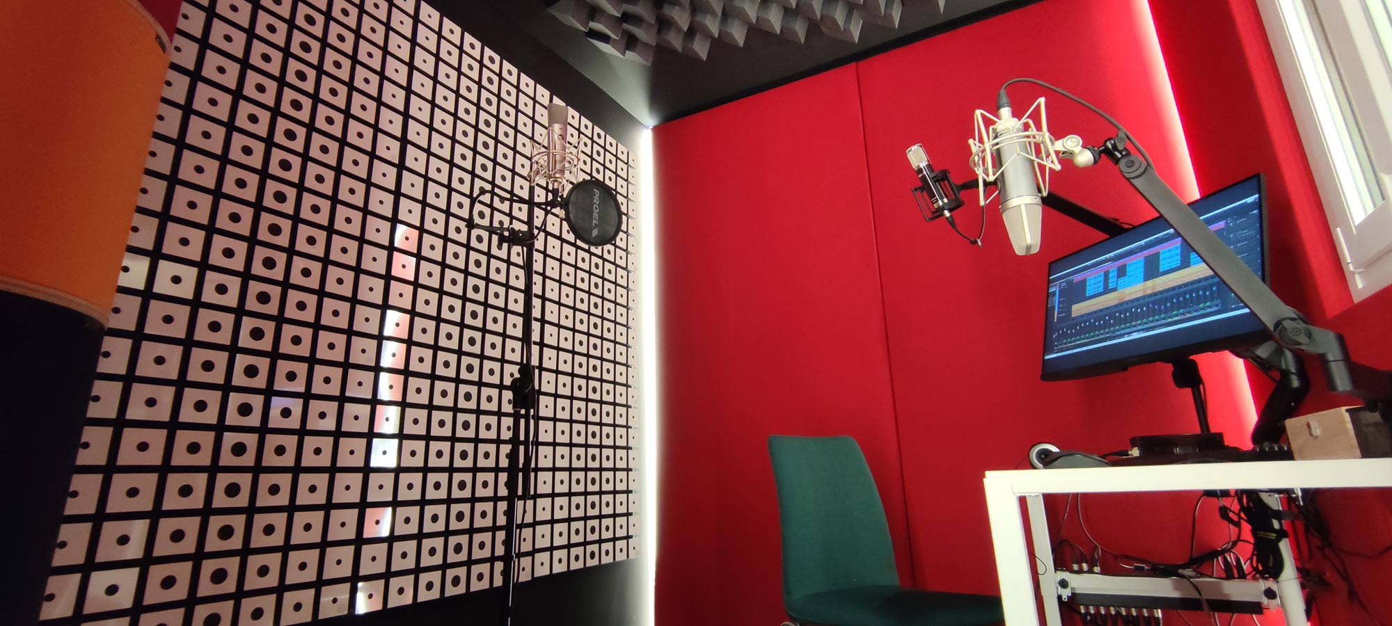Greek-voice-studio