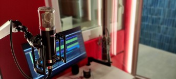Vlavo-greek-Voice-Overs-studio-mics_opt